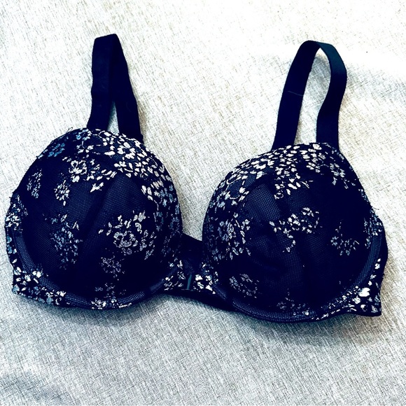 Victoria's Secret Other - NWOT Victoria’s Secret Push-Up Bra